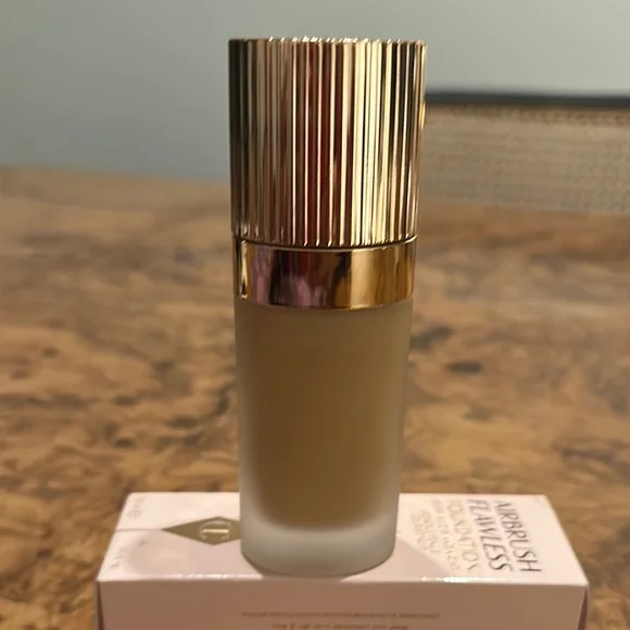 Charlotte Tilbury Airbrush Flawless Foundation - Cream 7.5 Warm/Chaud New in Box